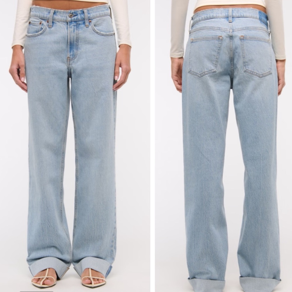 NWT Abercrombie & Finch Low Rise Baggy Jeans Size 32 or 14 Short